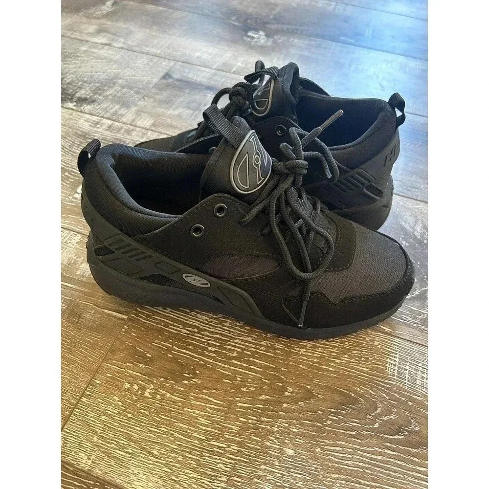 Boy's Black Heelys Force Skate Shoe Size Youth 5 NWOB